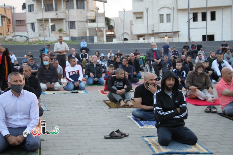 فيديو: شعائر  صلاة  وخطبة عيد الفطر  من مسجد صلاح الدين والشيخ اشرف عيسى يؤكد : حال مجتمعنا لا يُبشر بخير ... العنف والجريمة احتلا عقول شبابنا لبعدهم عن دينهم       